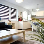 Apartman Relaxing Coresi Mall Free Parking *