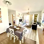 Relaxing Coresi Mall Free Parking Apartman Brassó