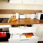 Relaxing Coresi Mall Free Parking Apartman