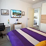 Relaxing Coresi Mall Free Parking Apartman