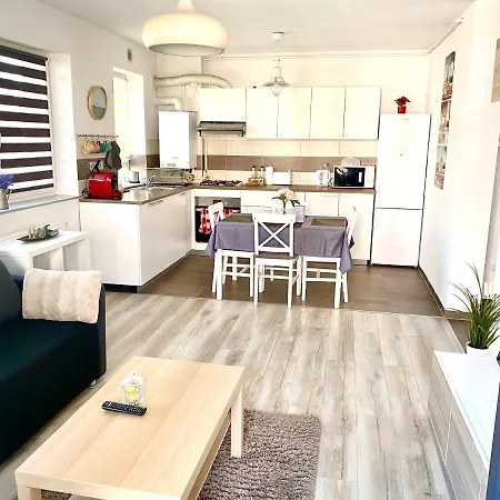 Relaxing Coresi Place דירה *