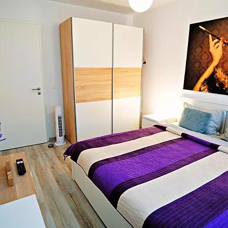 Relaxing Coresi Mall Free Parking Apartment