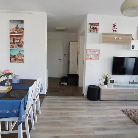 Apartment Relaxing Coresi Mall Free Parking